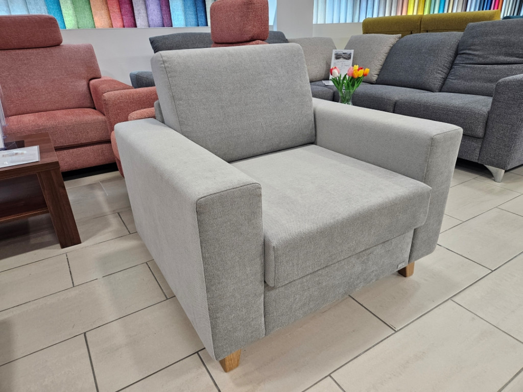 TIFFANY PLUS KŘESLO VELVETY 54_OD120 MIKULEC, Vsetín #1