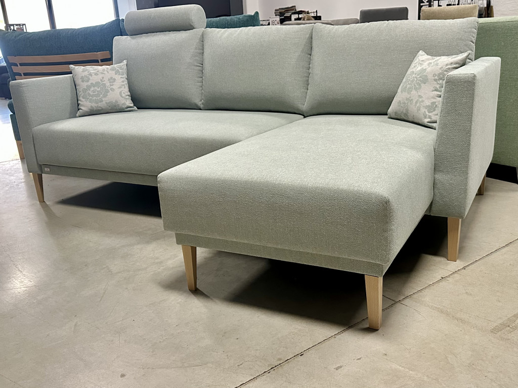 LEVI 2R-L-1+RL-1_OH_2XPOLŠT 35 MOON 316_GB_PŘ DESIGN, České Budějovice #3