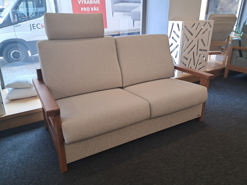 COUNTRY PLUS 2R_OH TOUCAN 325_LA PP JECH, Praha Vinohrady #1