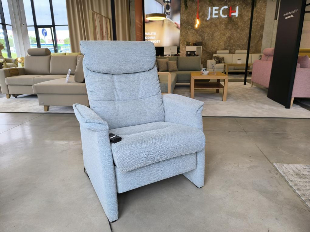 KAREN 1, MOTOR NICOLE 1/8 PP JECH, Brno #1